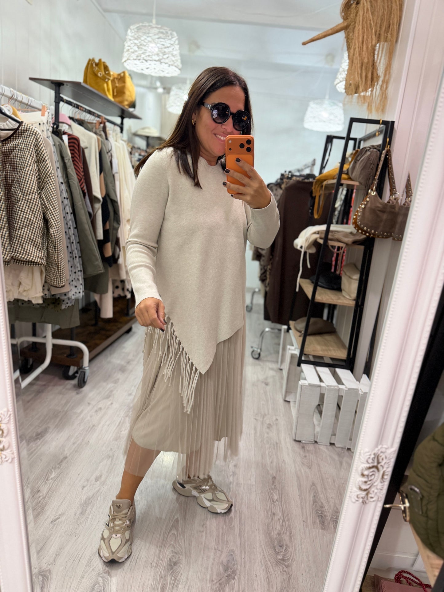 Vestido y jersei Tulle beige