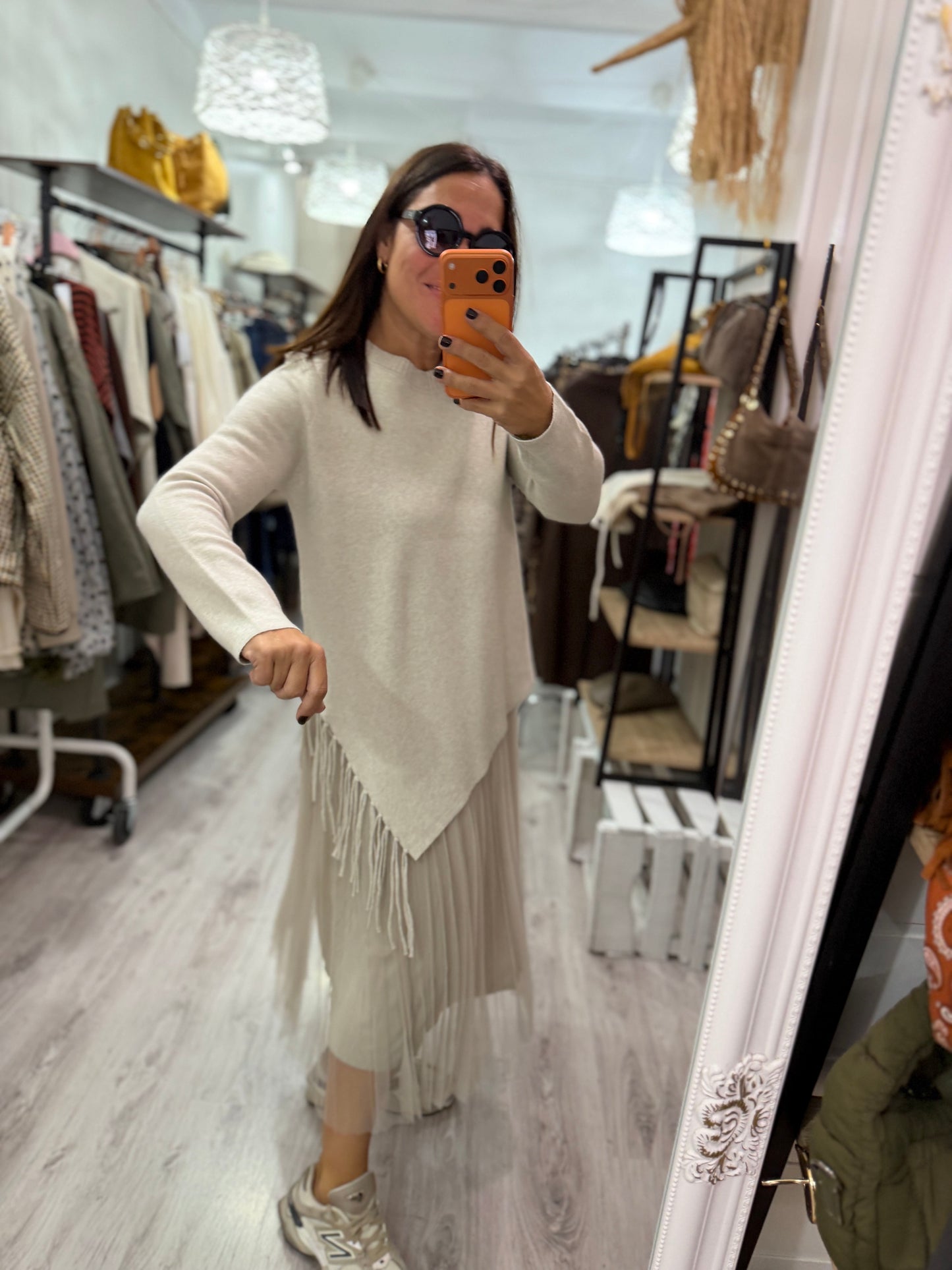 Vestido y jersei Tulle beige