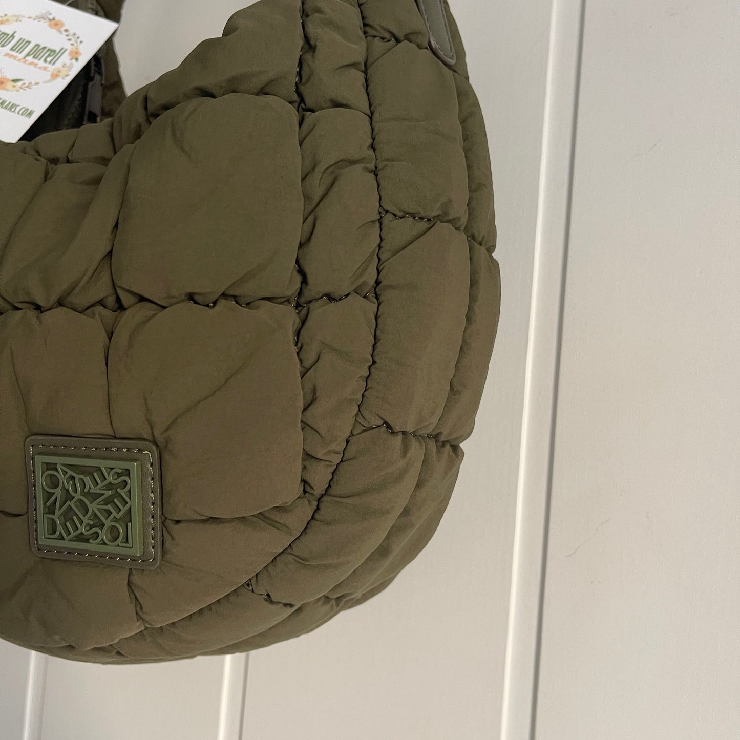 Bolso Midi Scrunch kaki - de hombro y bandolera